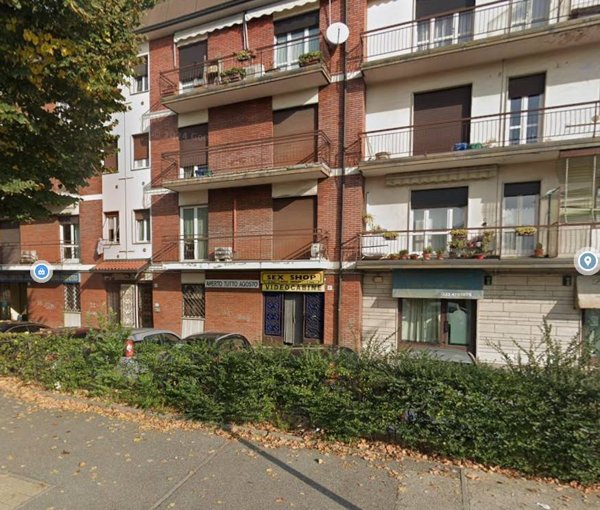 negozio in vendita a Brescia in zona Crocifissa di Rosa