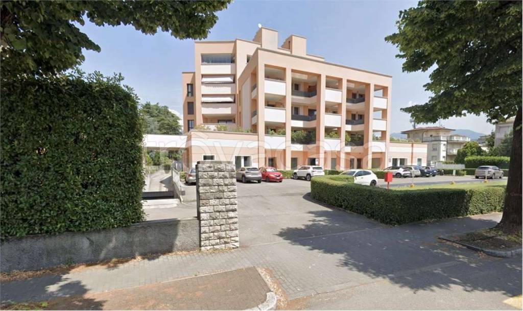 locale di sgombero in vendita a Brescia in zona San Bartolomeo