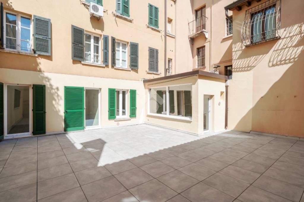 appartamento in vendita a Brescia in zona Centro Storico