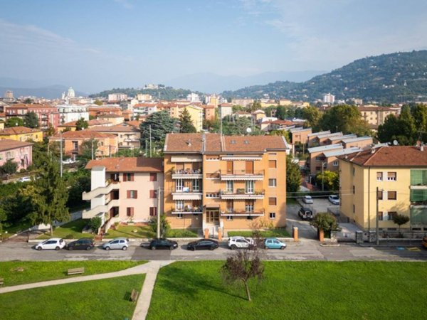 appartamento in vendita a Brescia in zona Volta
