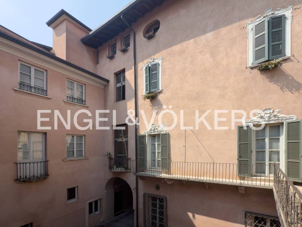 appartamento in vendita a Brescia in zona Centro Storico
