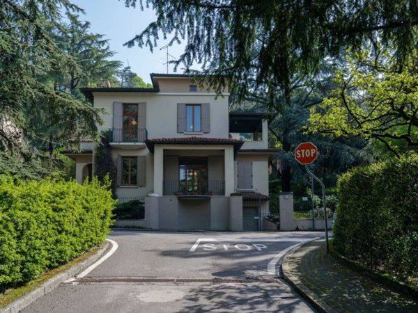 casa indipendente in vendita a Brescia in zona Borgo Trento