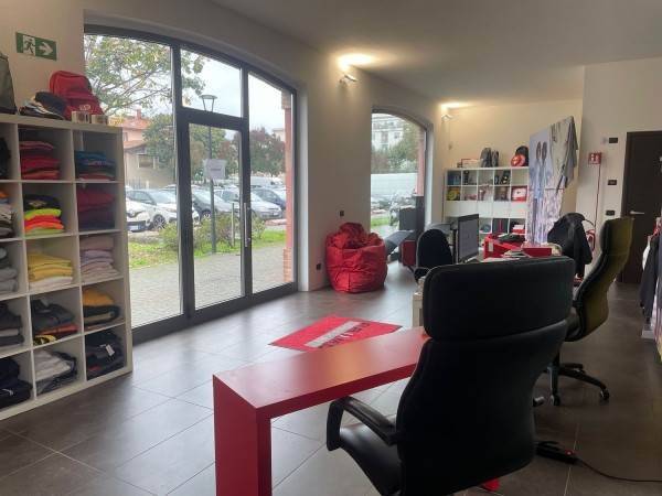 ufficio in vendita a Brescia in zona Volta