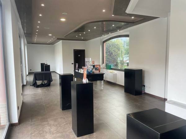 ufficio in vendita a Brescia in zona Volta