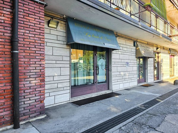 locale commerciale in vendita a Brescia in zona San Bartolomeo