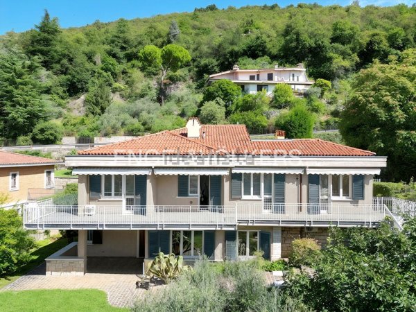 casa indipendente in vendita a Brescia in zona Mompiano