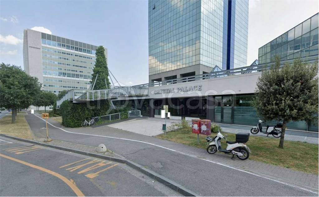 locale di sgombero in vendita a Brescia in zona Chiusure