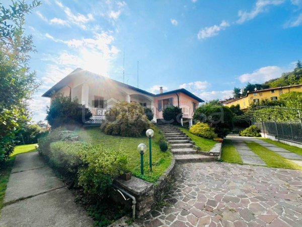 casa indipendente in vendita a Brescia in zona Urago/Mella