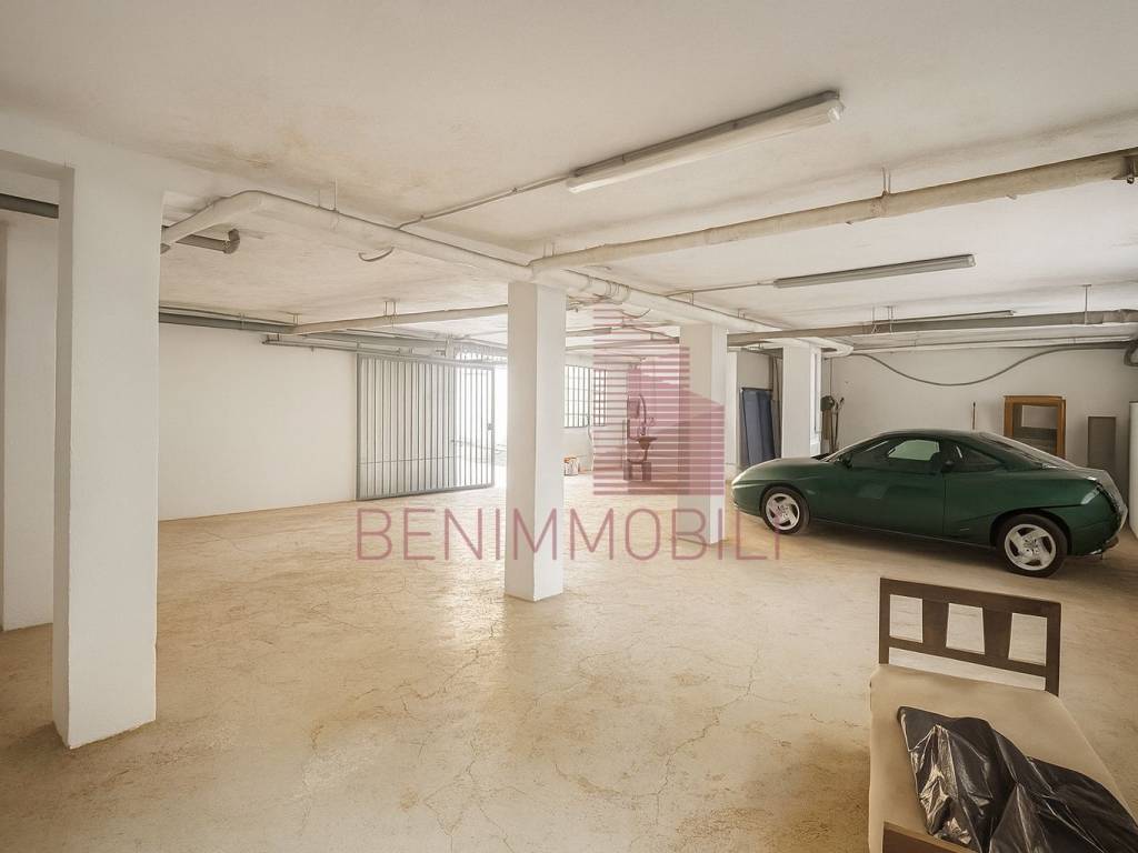 locale commerciale in vendita a Brescia in zona Borgo Trento