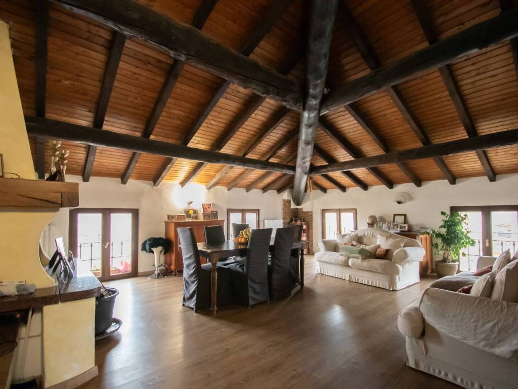 appartamento in vendita a Brescia in zona Volta