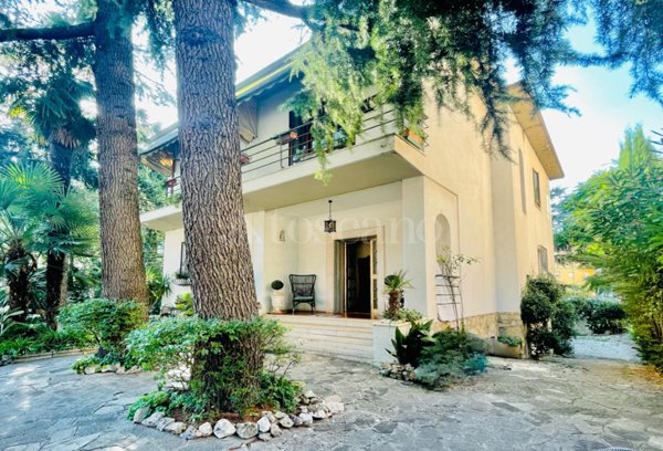 casa indipendente in vendita a Brescia in zona San Rocchino