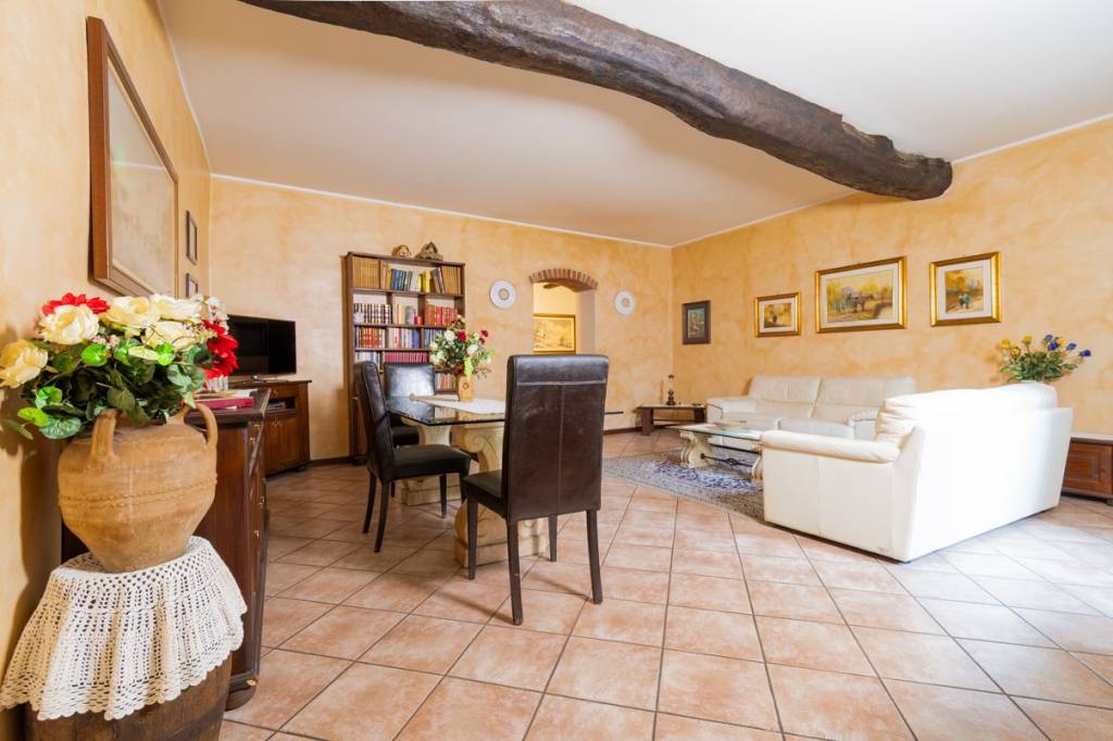 appartamento in vendita a Brescia in zona Centro Storico