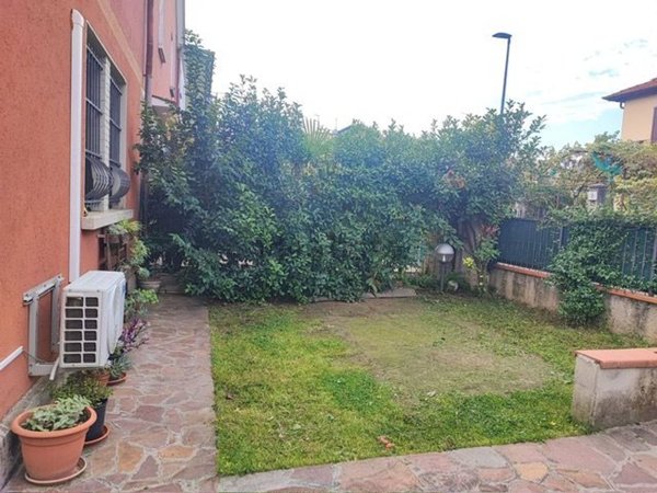 casa indipendente in vendita a Brescia in zona Quartiere Primo Maggio