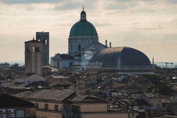 appartamento in vendita a Brescia in zona Porta Milano