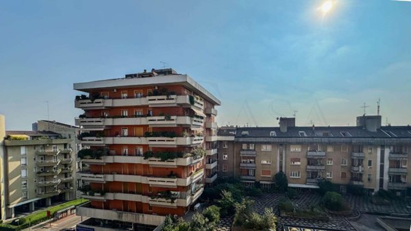 appartamento in vendita a Brescia in zona Lamarmora