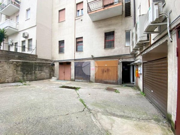 locale commerciale in vendita a Brescia in zona Lamarmora