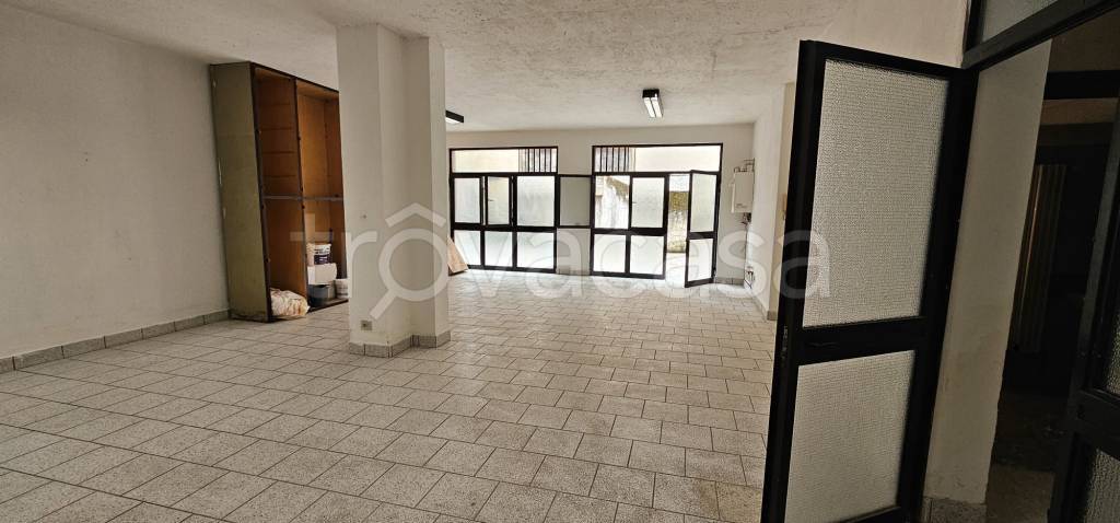 locale di sgombero in vendita a Brescia in zona Borgo Trento