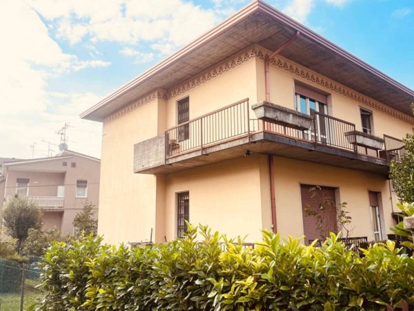 appartamento in vendita a Brescia in zona San Polo