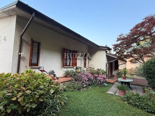 casa indipendente in vendita a Brescia in zona Mompiano