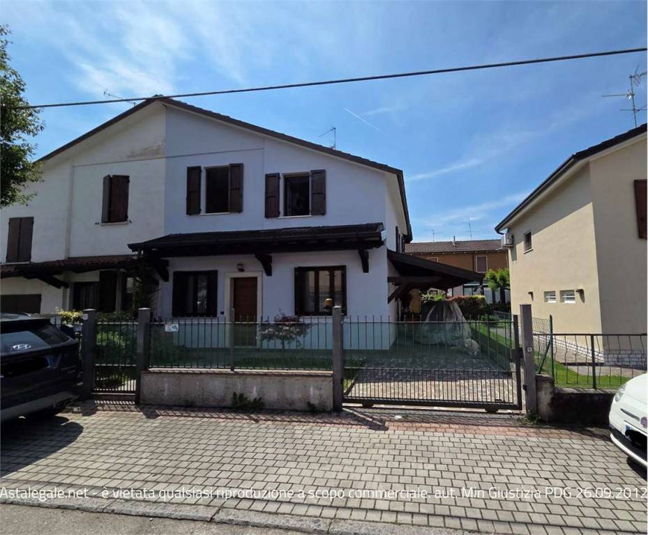 appartamento in vendita a Brescia in zona Villaggio Badia