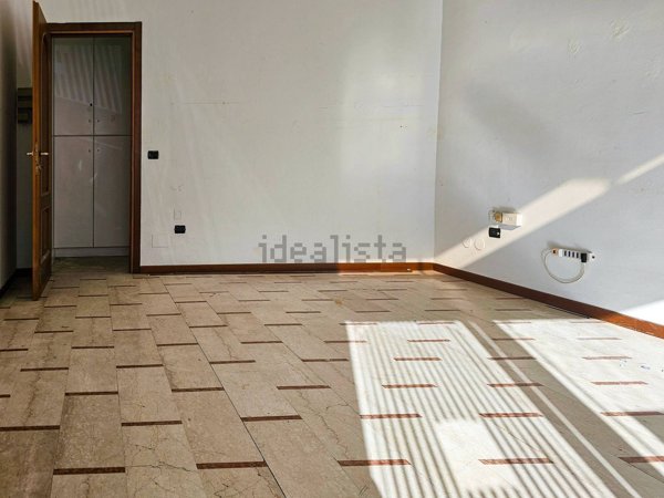 ufficio in vendita a Brescia in zona Crocifissa di Rosa