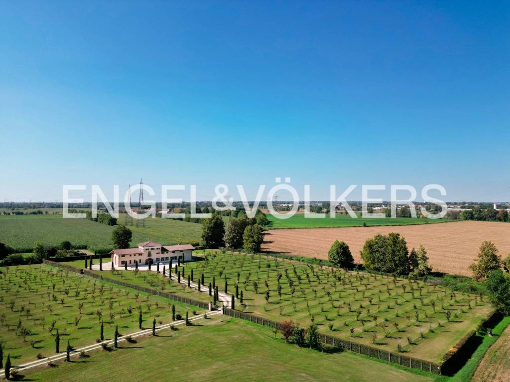 casa indipendente in vendita a Brescia in zona Volta