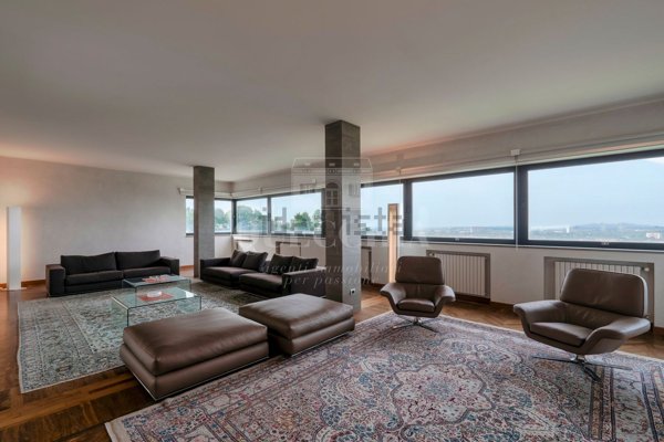 casa indipendente in vendita a Brescia