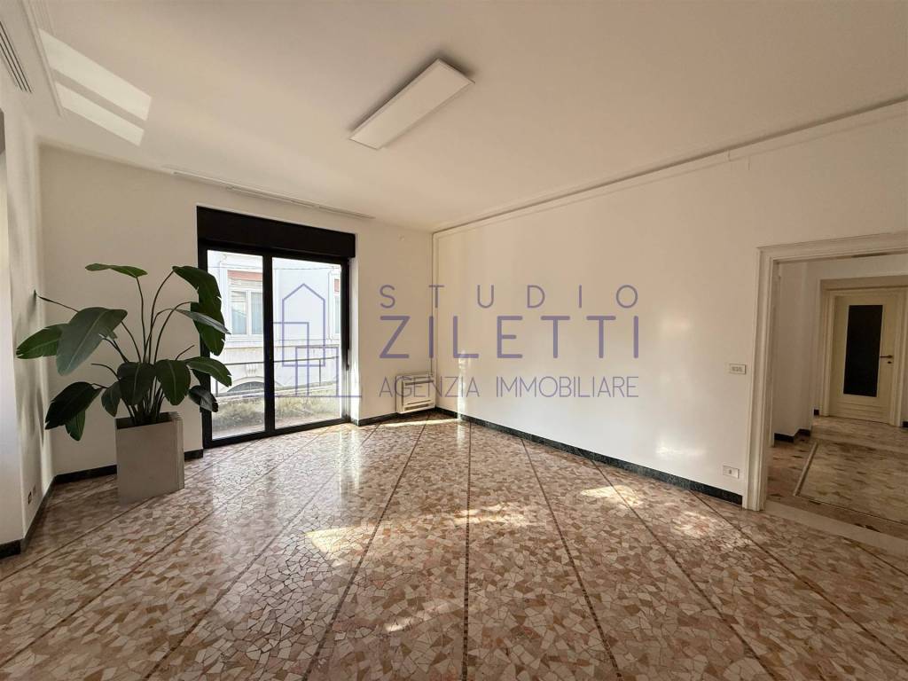 appartamento in vendita a Brescia in zona Centro Storico