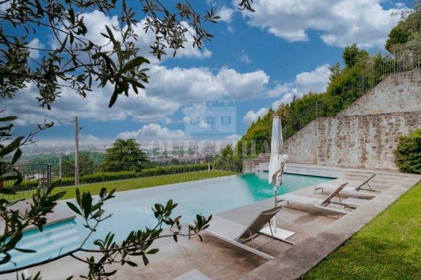 casa indipendente in vendita a Brescia in zona Porta Venezia