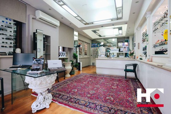 negozio in vendita a Brescia in zona Borgo Trento