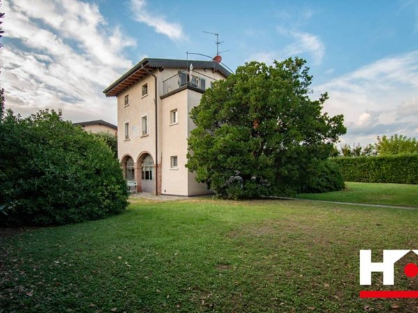 casa indipendente in vendita a Brescia in zona Chiusure