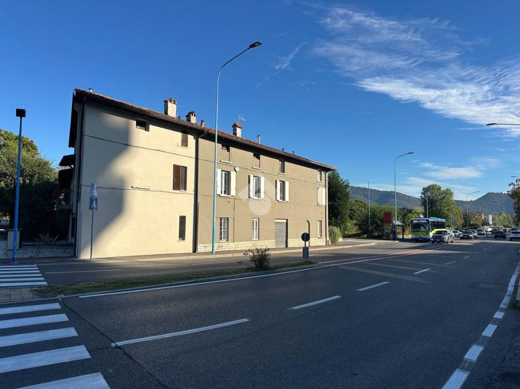 appartamento in vendita a Brescia in zona Mompiano