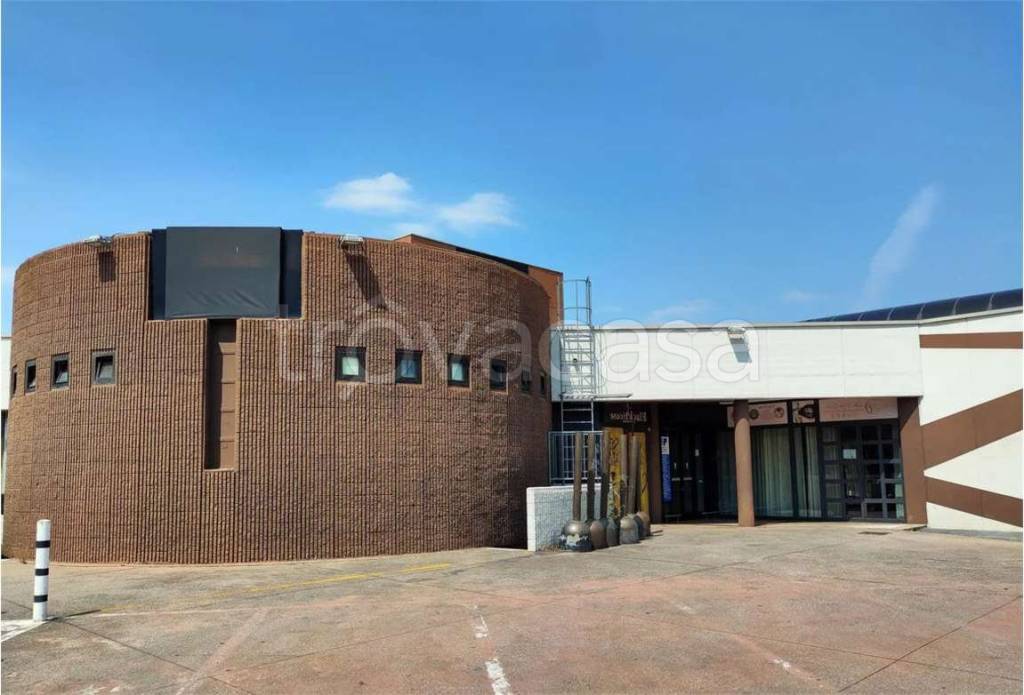 negozio in vendita a Brescia in zona Don Bosco