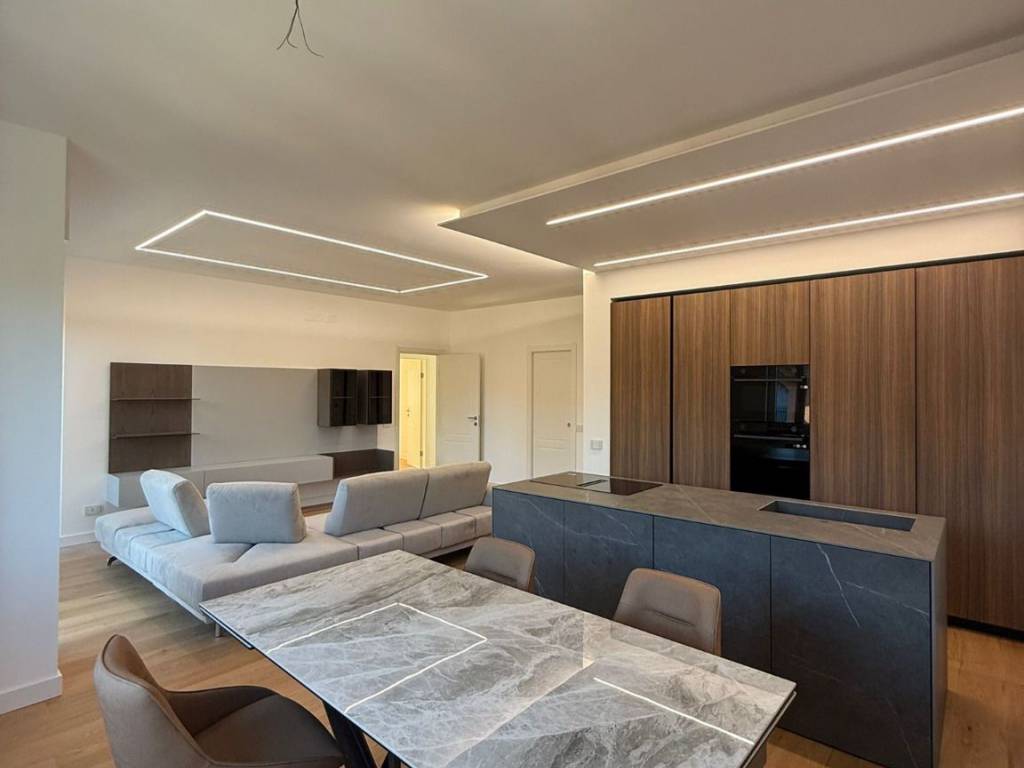 appartamento in vendita a Brescia in zona Crocifissa di Rosa