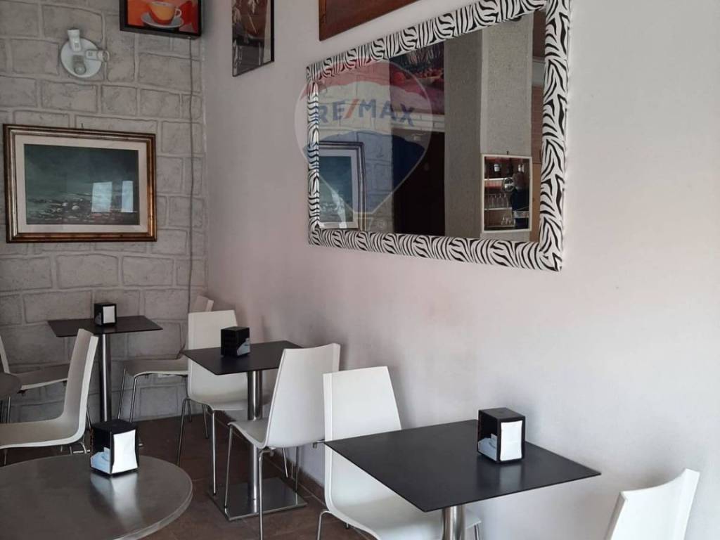 negozio in vendita a Brescia in zona Volta