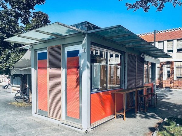 negozio in vendita a Brescia in zona Crocifissa di Rosa