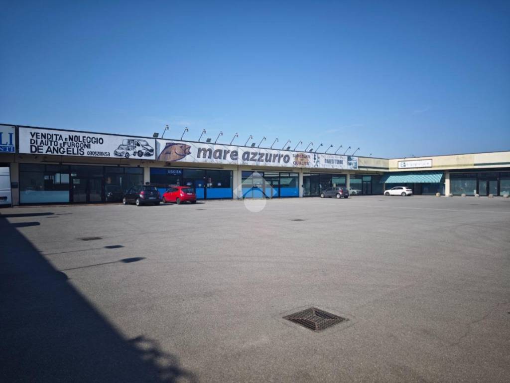 negozio in vendita a Brescia in zona Chiusure