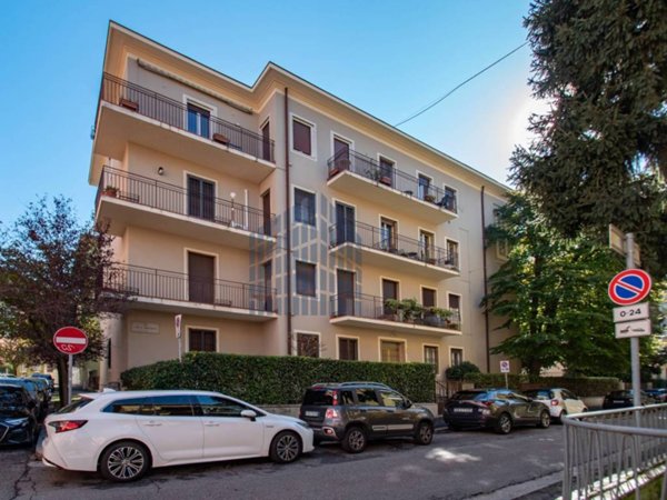 appartamento in vendita a Brescia in zona Crocifissa di Rosa