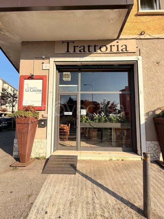 negozio in vendita a Brescia in zona Porta Venezia