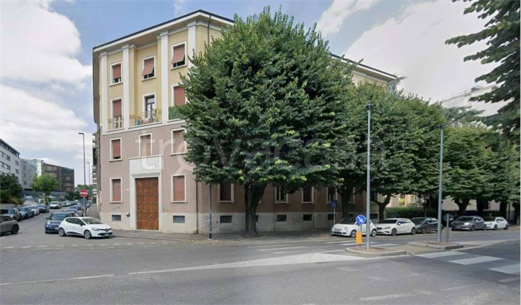 appartamento in vendita a Brescia in zona Chiusure