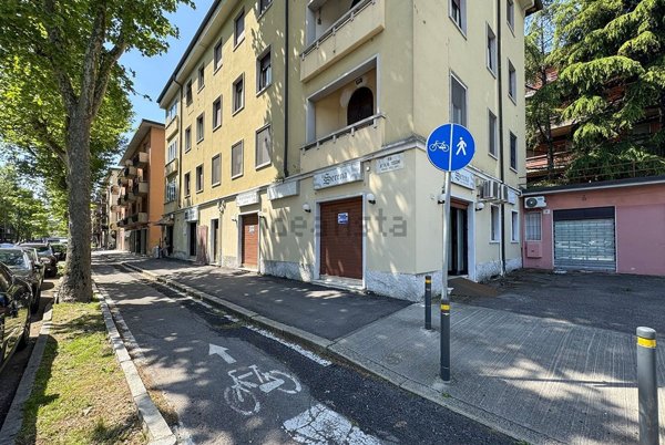 negozio in vendita a Brescia in zona San Bartolomeo