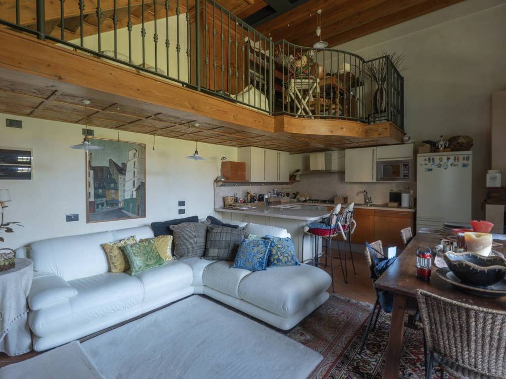 appartamento in vendita a Brescia in zona Mompiano