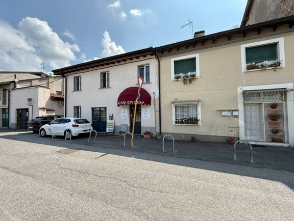 casa indipendente in vendita a Brescia in zona Volta