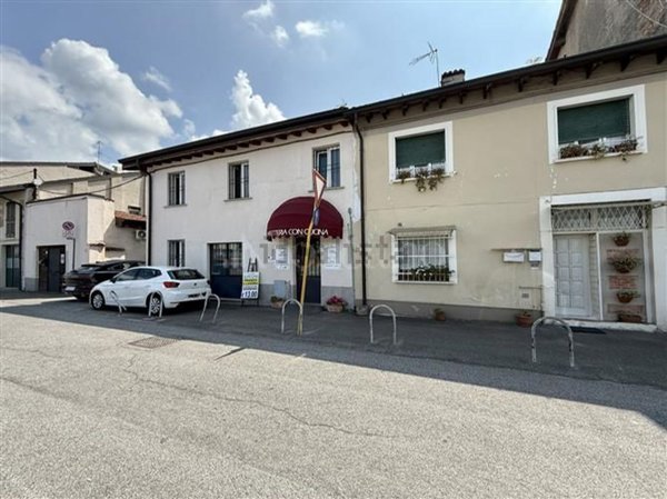 casa indipendente in vendita a Brescia in zona Volta