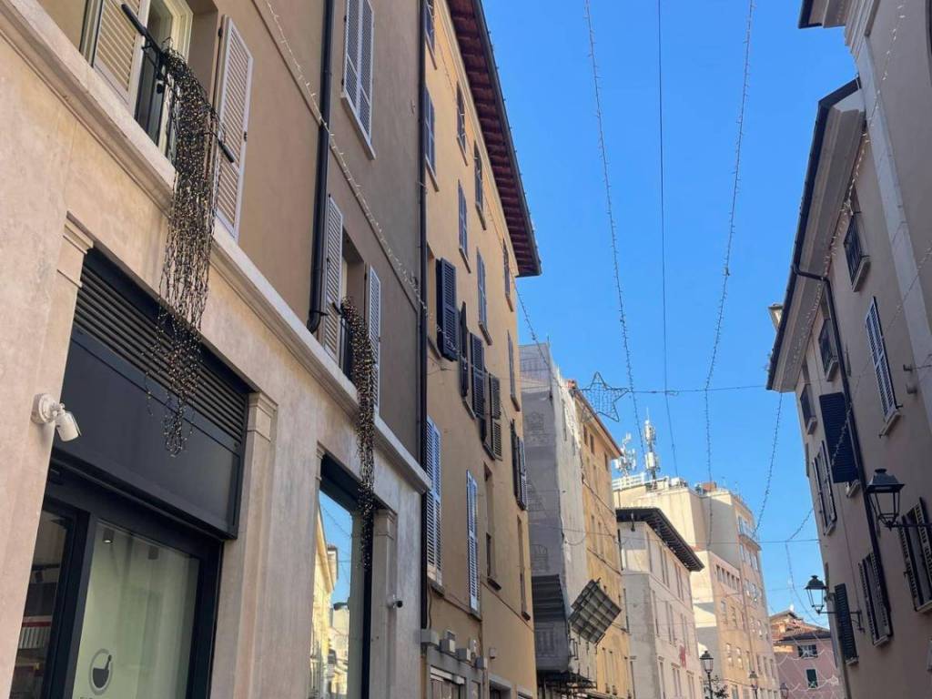 negozio in vendita a Brescia in zona Centro Storico