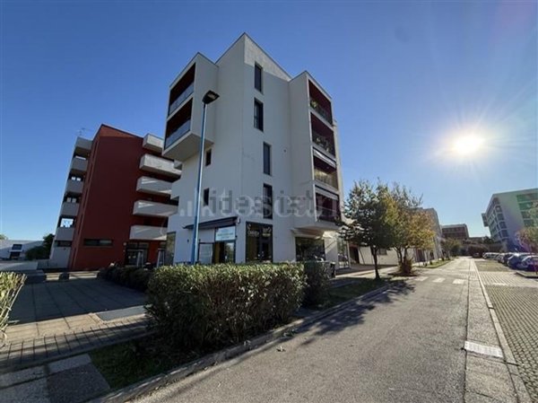 locale commerciale in vendita a Brescia in zona San Polo