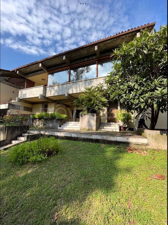 casa indipendente in vendita a Brescia in zona Centro Storico