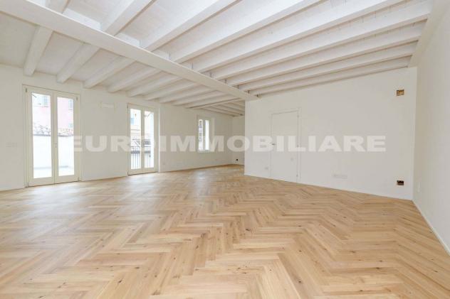 appartamento in vendita a Brescia in zona Centro Storico