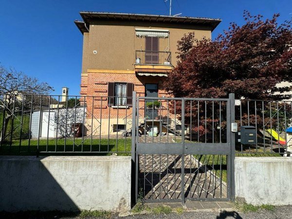 casa indipendente in vendita a Brescia in zona Volta
