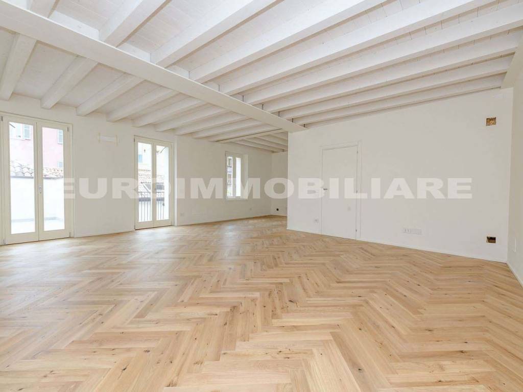 attico in vendita a Brescia in zona Centro Storico